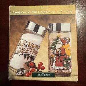 Anchor Hocking Glass Co Holiday Salt and Pepper Shaker Set - Festive